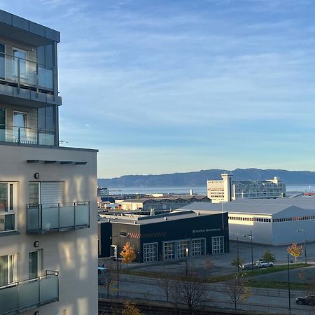 Modern And Central Apartment - Solsiden Trondheim - Up To 6 People Εξωτερικό φωτογραφία