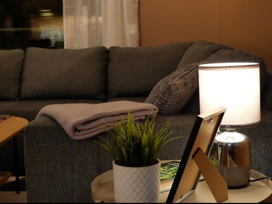 Modern And Central Apartment - Solsiden Trondheim - Up To 6 People Εξωτερικό φωτογραφία