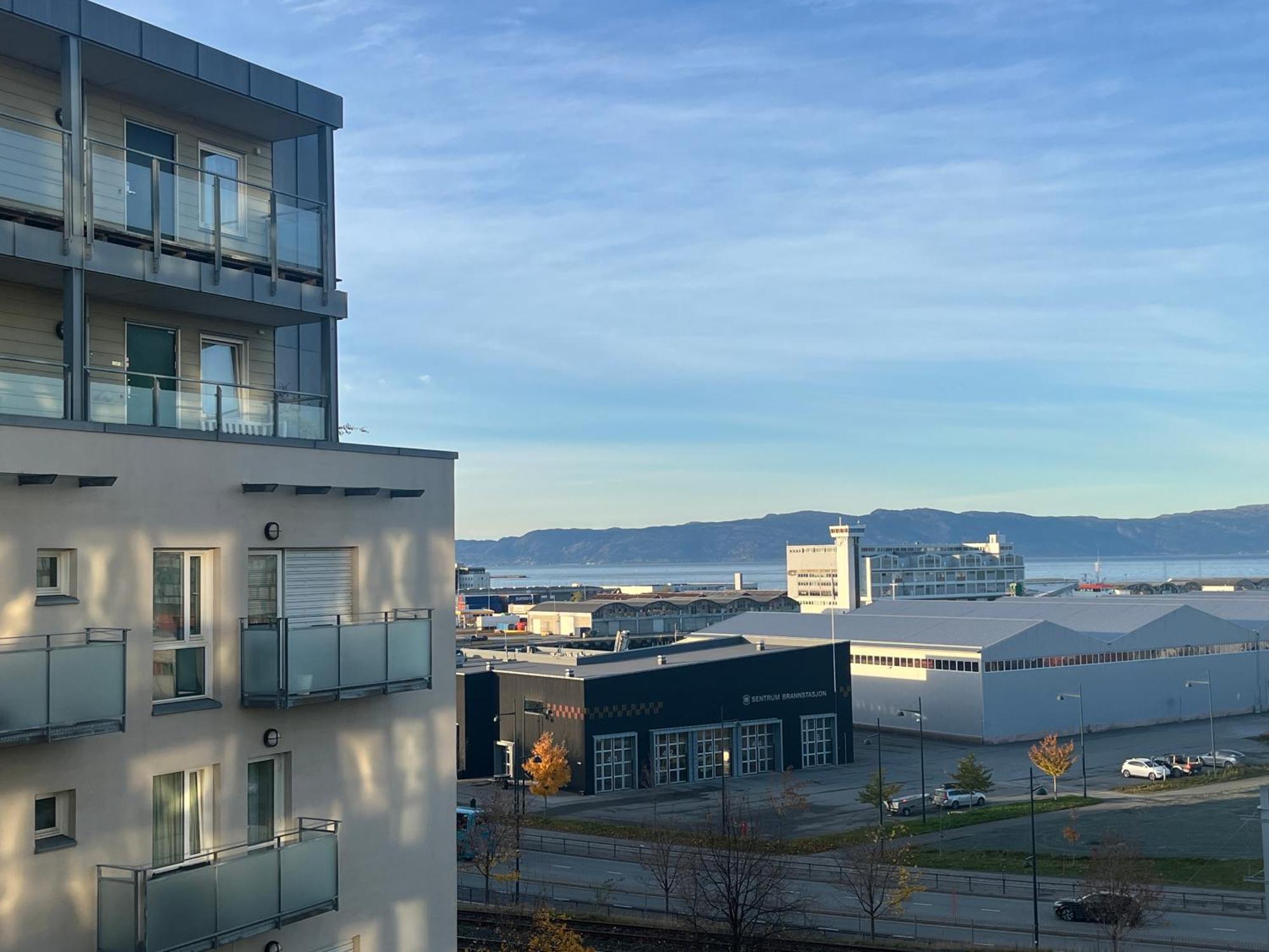 Modern And Central Apartment - Solsiden Trondheim - Up To 6 People Εξωτερικό φωτογραφία
